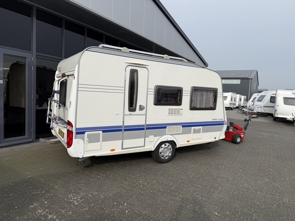 Hobby Excellent Easy 400 SF Vast Bed + Zit + WC 900KG leeg !, Schokbreker, Hobby, Bedrijf, Treinzit