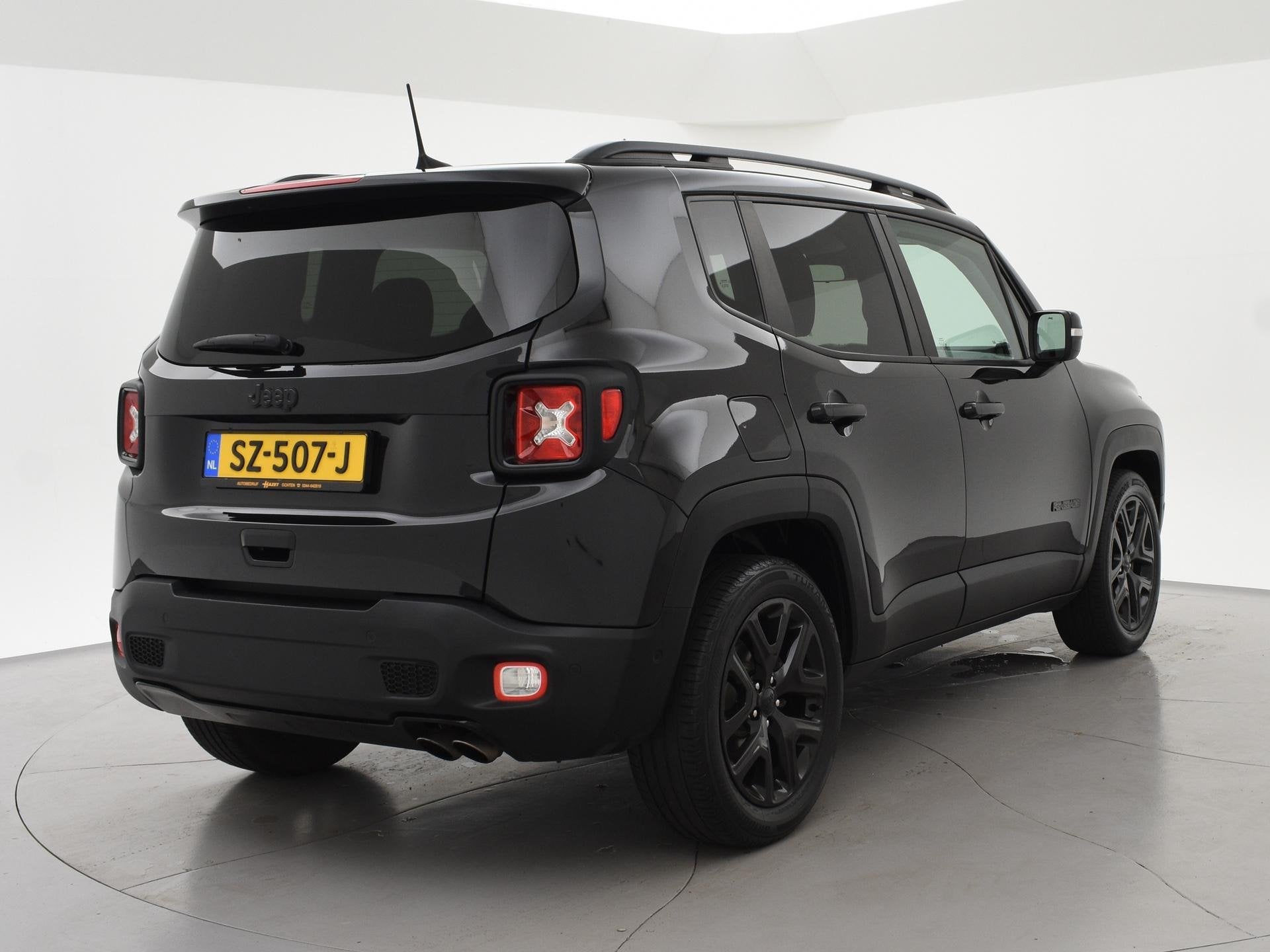 Jeep Renegade 1.4 MULTIAIR 140 PK AUT. NIGHT EAGLE II LIMITE, Auto's, Jeep, Stof, Gebruikt, 4 cilinders, Zwart