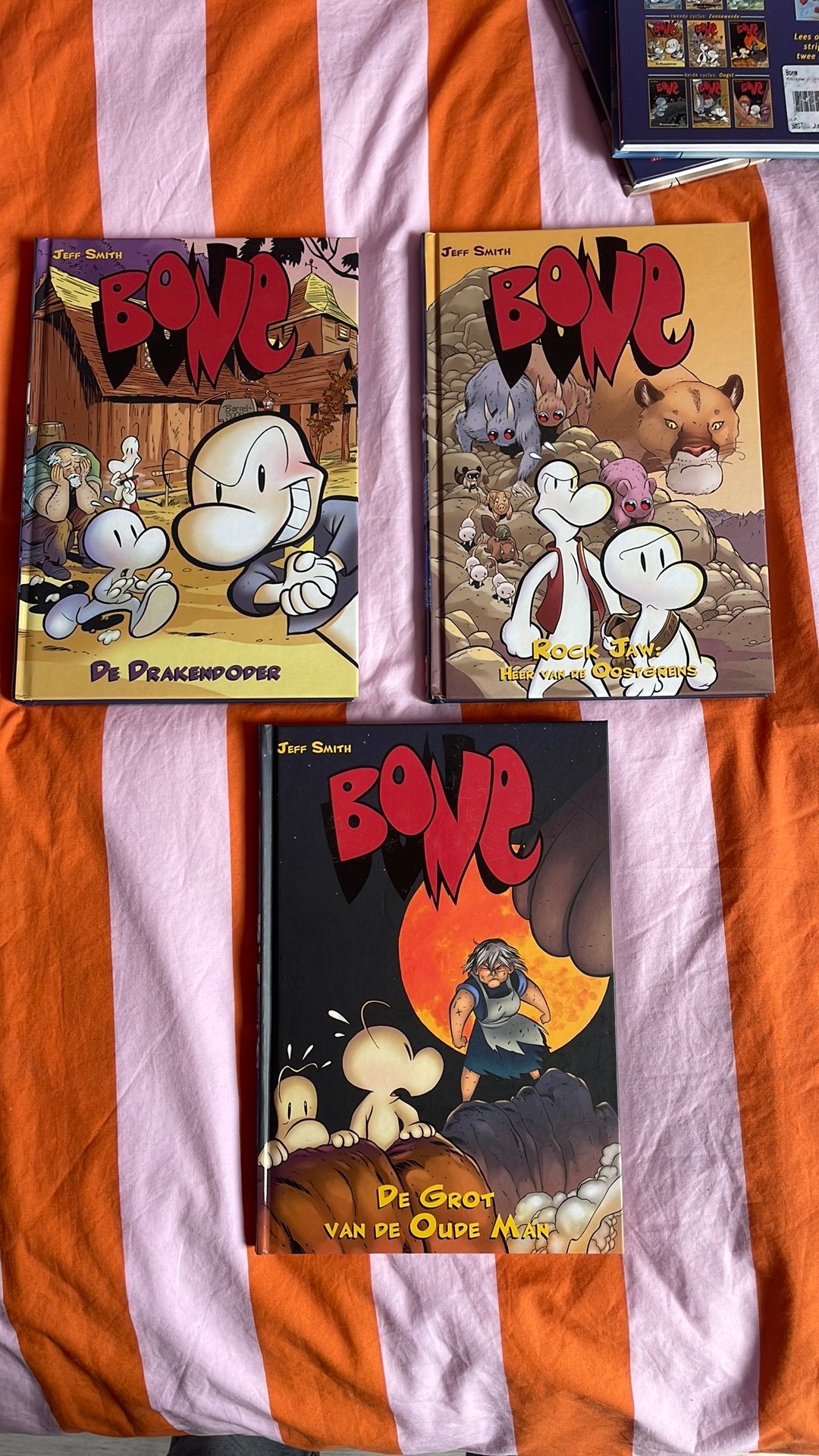 Jeff Smith Bone - deel 4, 5 en 6, Boeken, Stripboeken, Meerdere stripboeken, Verzenden, Gelezen