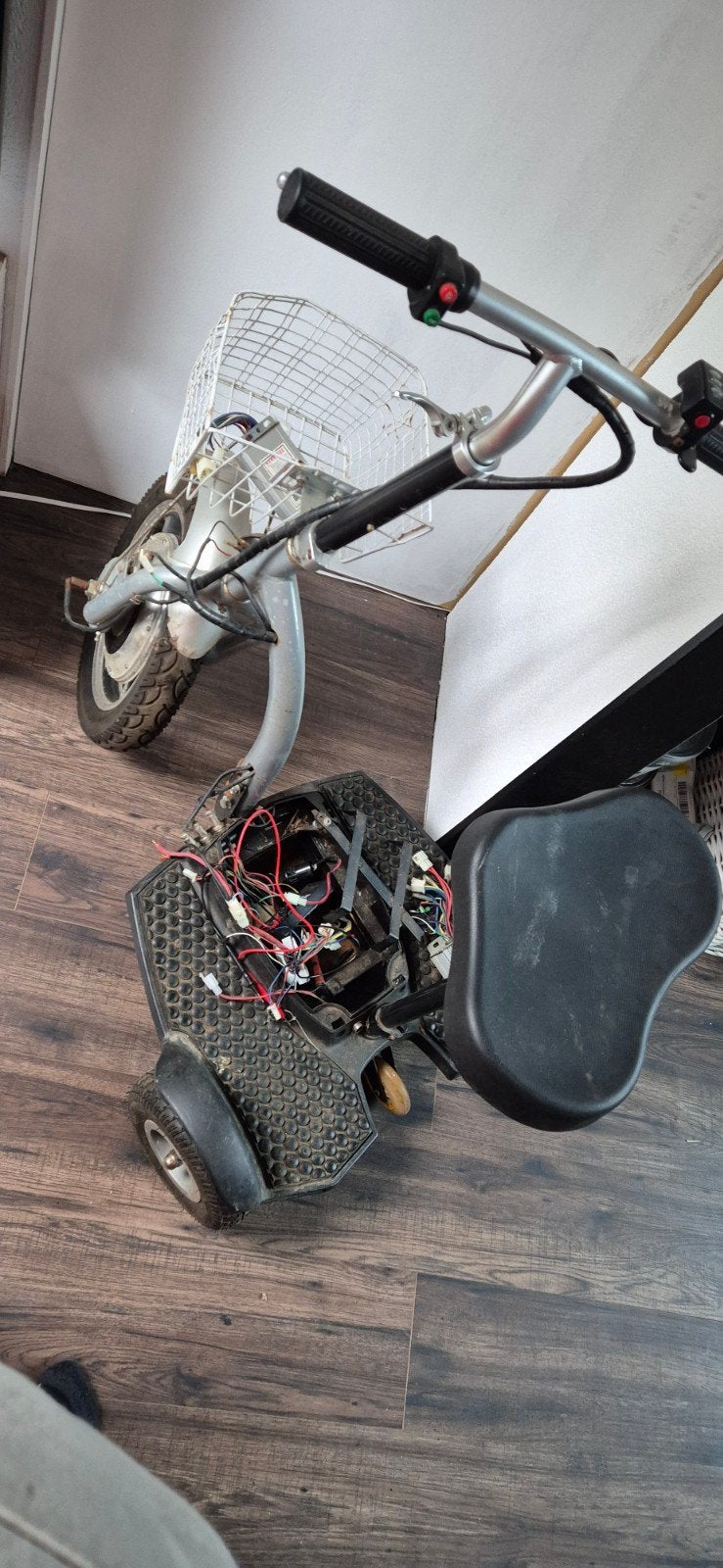Onderdelen voor E-step/Kickbike - Leuk hobbyproject, Fietsen en Brommers, Ophalen, Gebruikt, Elektrische step (E-scooter)