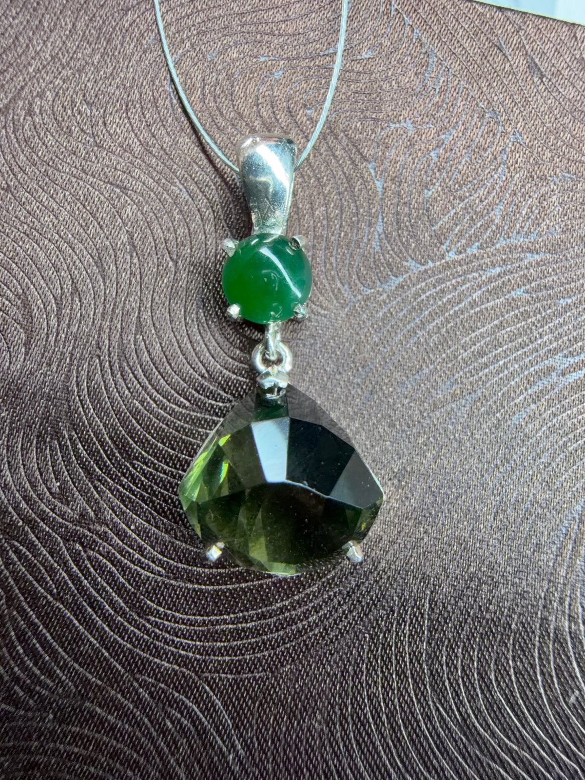 Zilveren hanger met Moldaviet en Jade, Nieuw, Ophalen of Verzenden, Met edelsteen, Groen