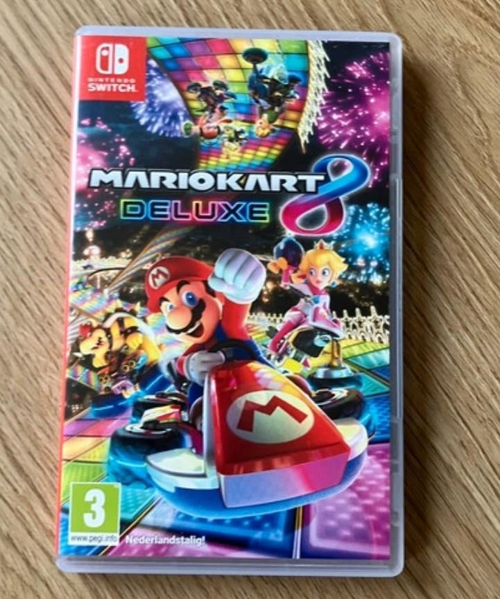 Mario kart deluxe 8 (Nederlandstalig) week oud, Spelcomputers en Games, Games | Nintendo Switch, Racen en Vliegen, Ophalen of Verzenden