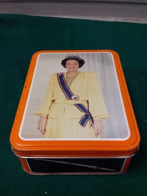 Voorraadblik Koningin Beatrix met verschillende afbeeldingen, Ophalen of Verzenden