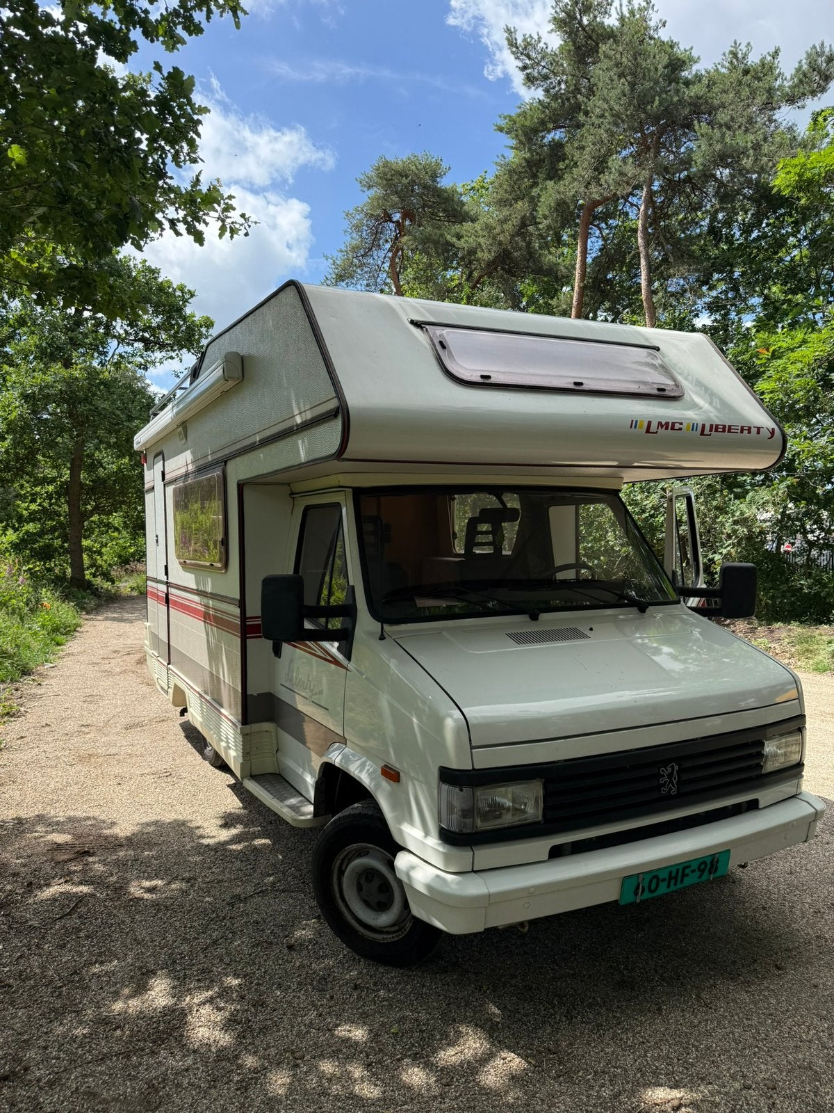 LMC Liberty (Peugeot J5, bouwjaar 1992), Chemisch toilet, Reservewiel, Alkoof, Ringverwarming
