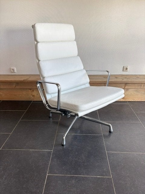 Vitra Eames EA 222 fauteuil, chroom, wit leder, Vitra, Design, 75 tot 100 cm, Ophalen of Verzenden