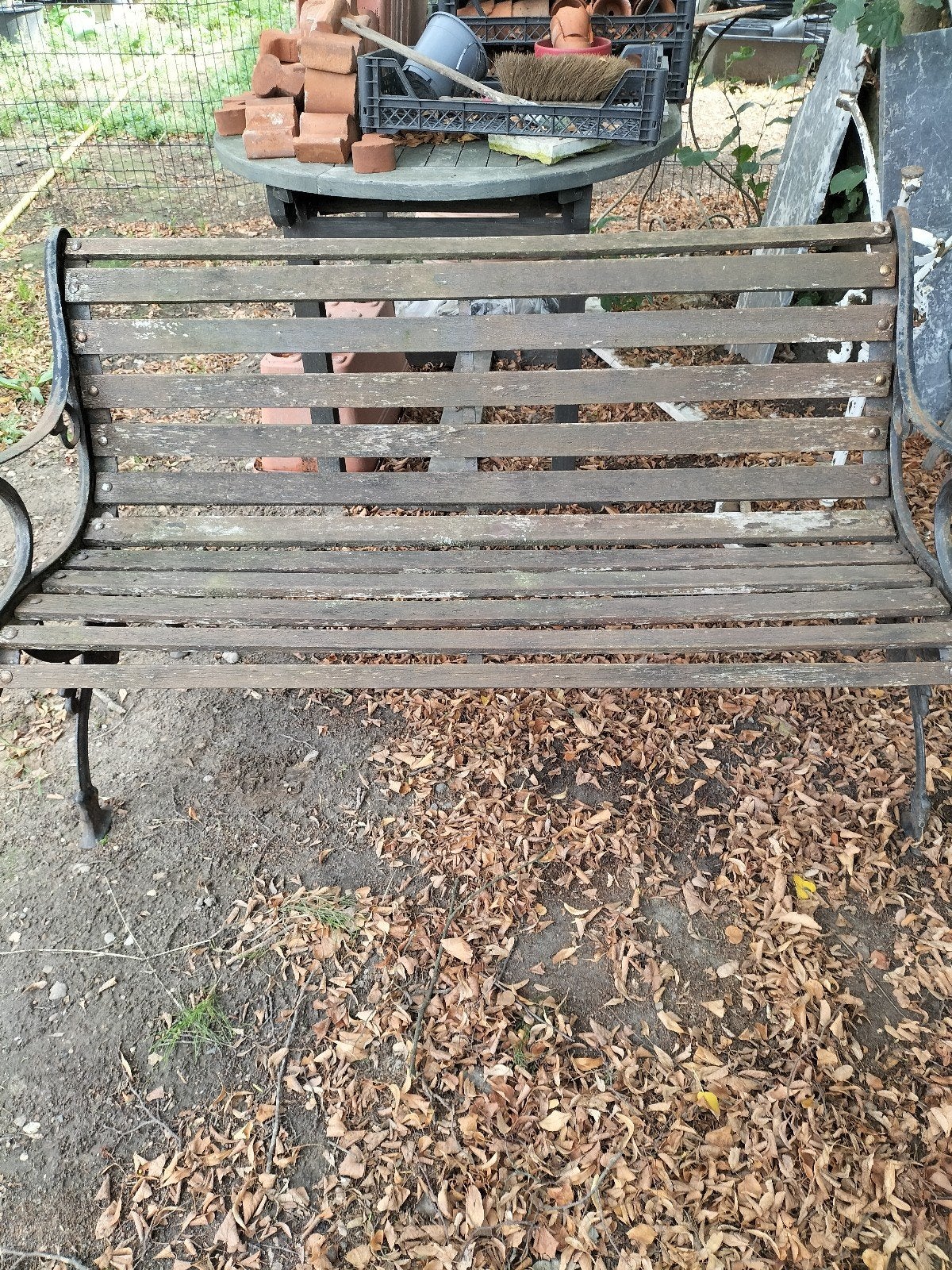 Antieke gietijzeren tuinbank met houten latten, Ophalen of Verzenden