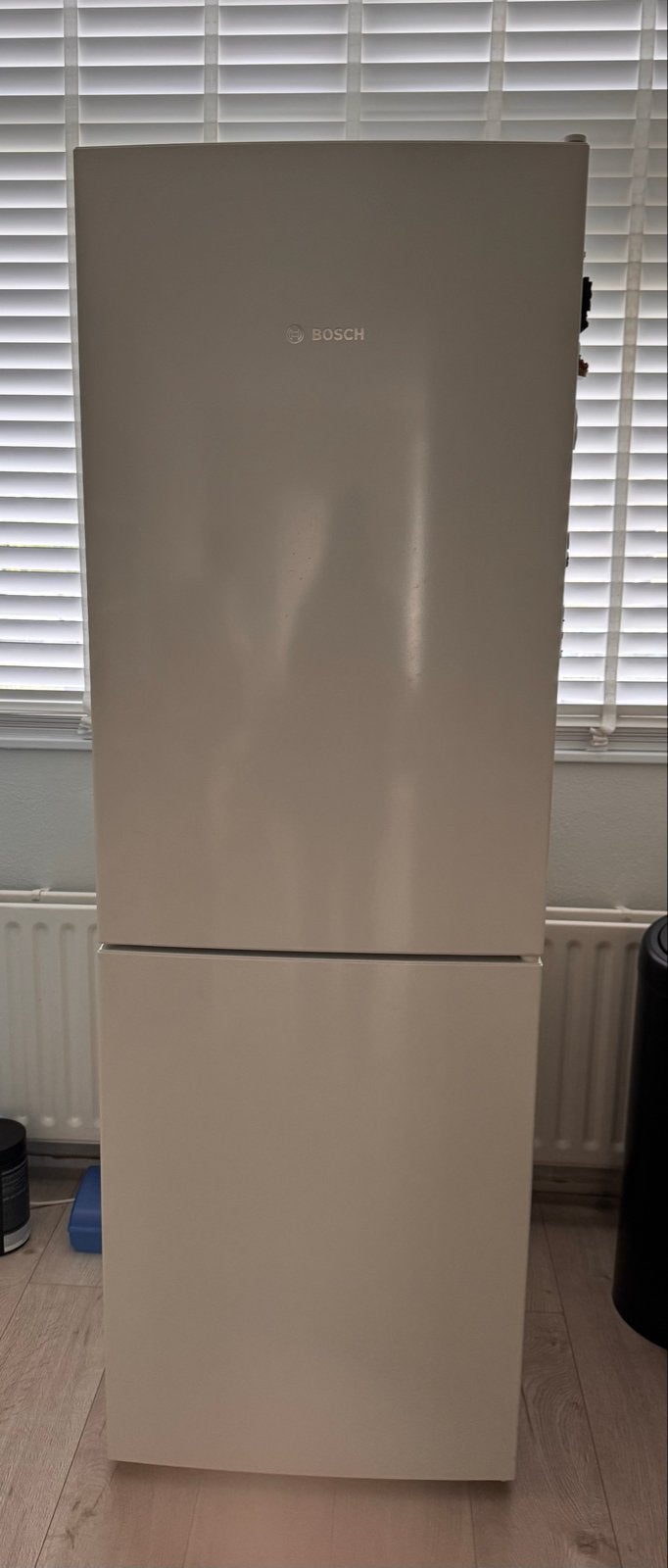 Vrijstaande Bosch Koel/Vries Combinatie, Witgoed en Apparatuur, Ophalen, Gebruikt, 200 liter of meer, Met aparte vriezer
