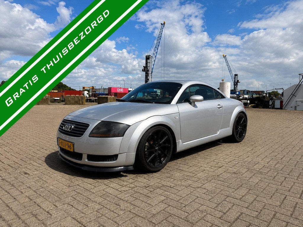 Audi TT 1.8 5V TURBO - NW APK - TUNNING - STREETPIPE - POPS, Voorwielaandrijving, TT, Gebruikt, Zwart