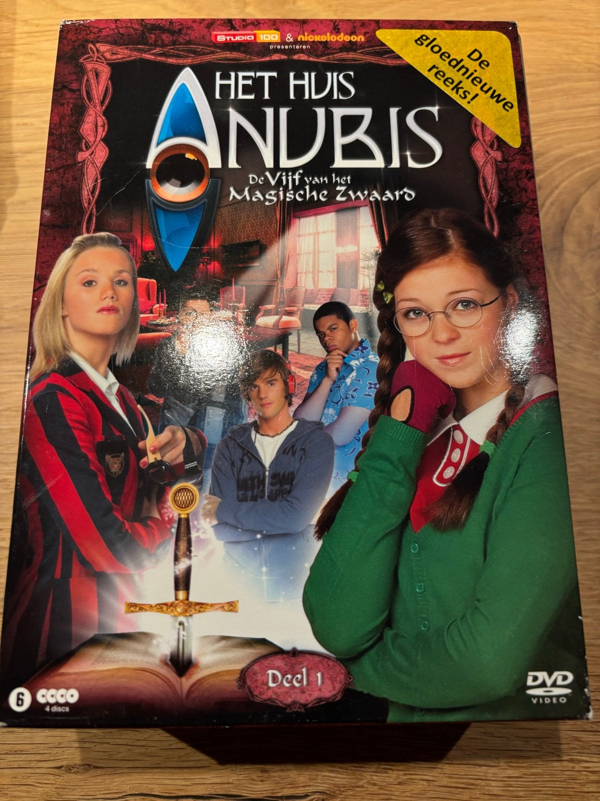 DVD Het Huis Anubis: De Vijf van het Magische Zwaard (4 DVD', Vanaf 6 jaar, Ophalen of Verzenden, Gebruikt, Science Fiction en Fantasy