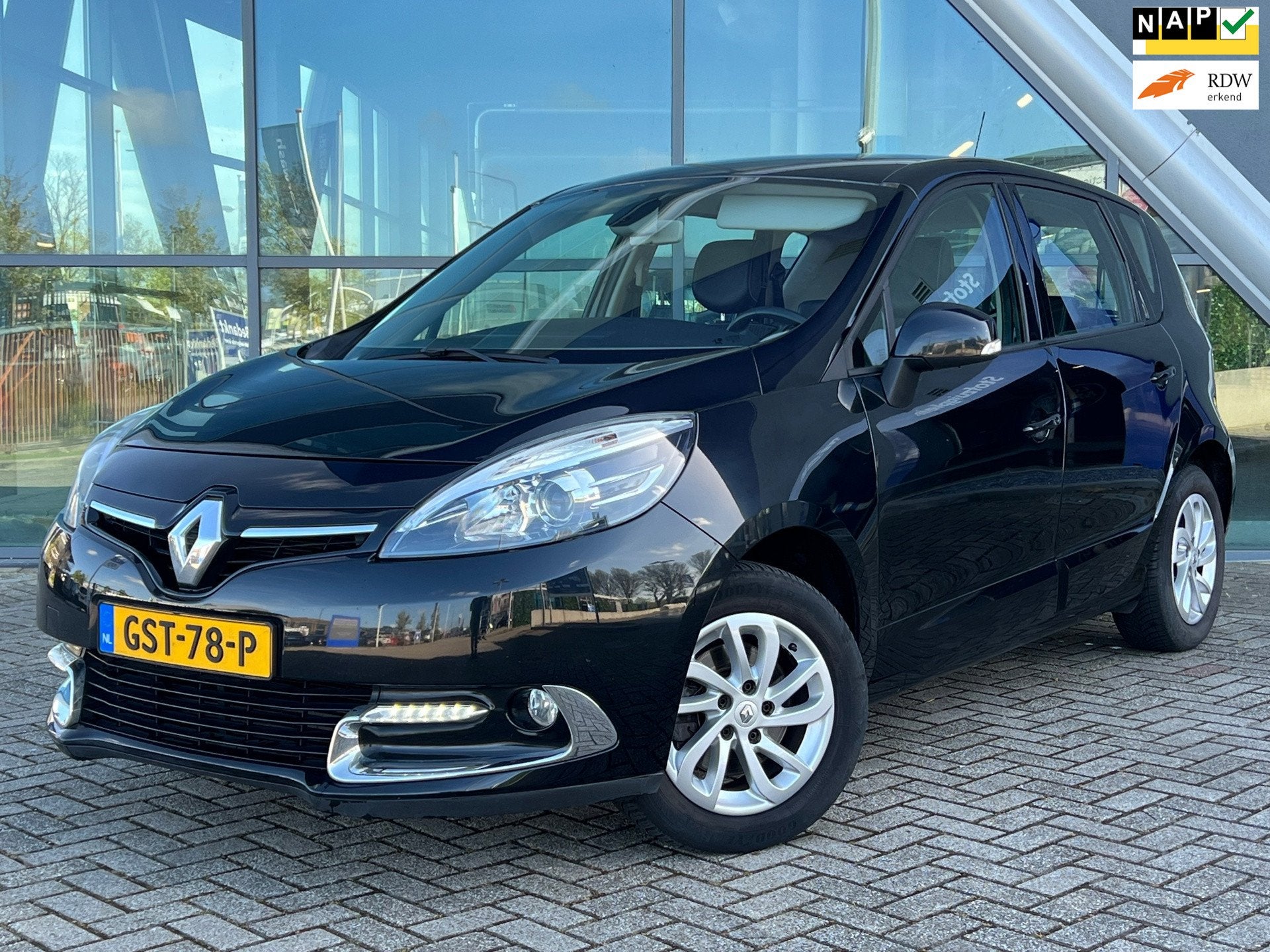 Renault Scénic 1.2 TCe Expression, Cruise Cr, Navigatie Net, Auto's, Renault, Voorwielaandrijving, Euro 5, Gebruikt, 1295 kg