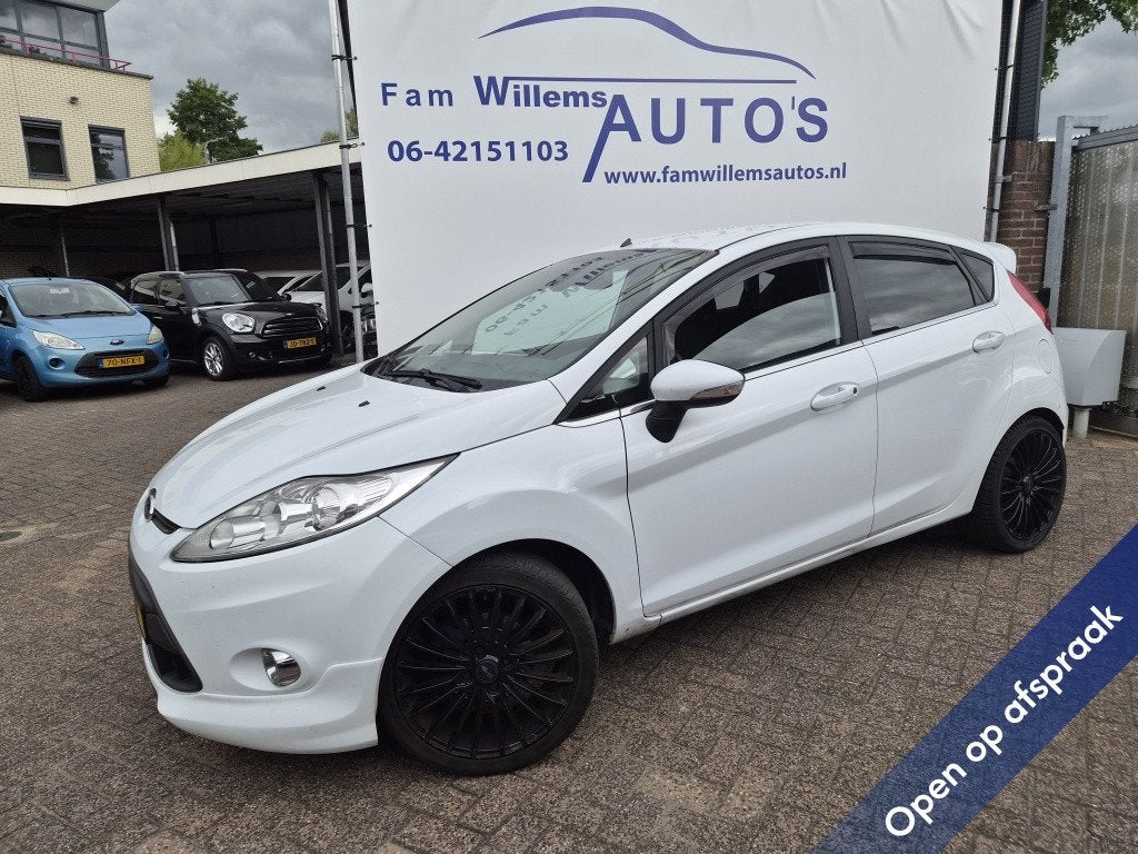 Ford Fiesta 1.4 Titanium ST SPORT (bj 2011), Auto's, Ford, Euro 5, Stof, Zwart, 4 cilinders