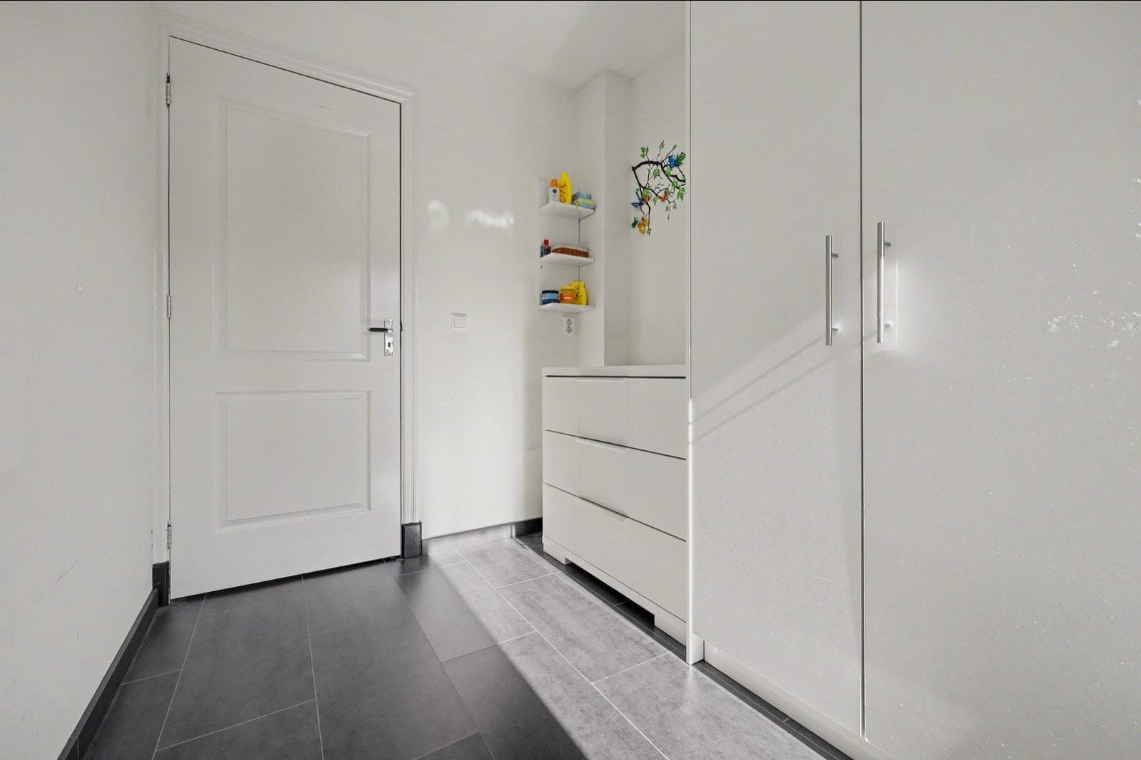 Witte kast/dressoir met 3 lades, Ophalen, Overige materialen, Gebruikt, 50 tot 100 cm