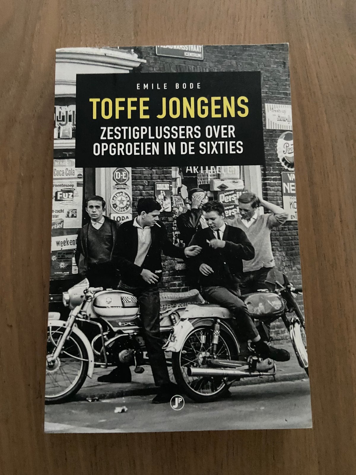 Emile Bode - Toffe Jongens, Boeken, Overige Boeken, Zo goed als nieuw, Ophalen of Verzenden