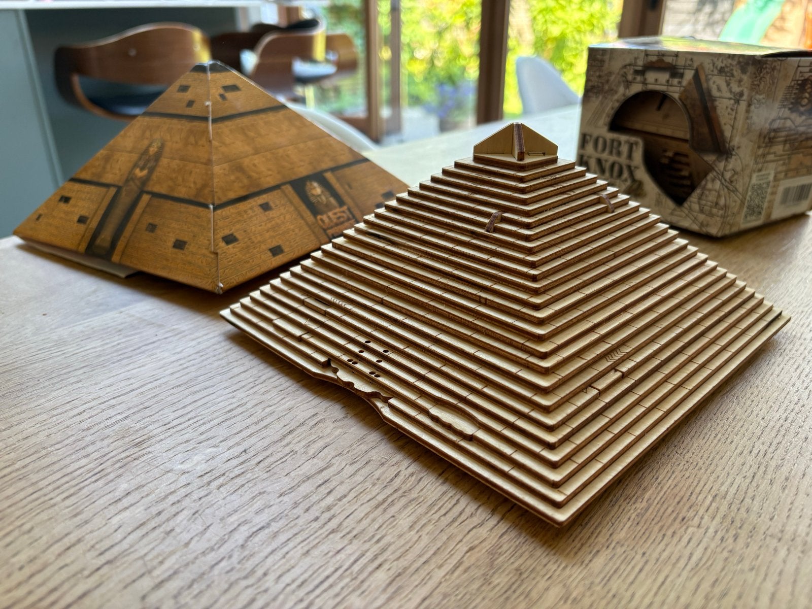 Escape Room Piramide - Quest Piramide, Ophalen of Verzenden, Zo goed als nieuw, Puzzelen