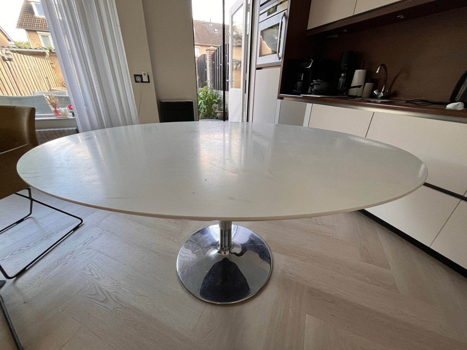 Witte ovale eettafel (160x90) met chromen poot, Ophalen, Gebruikt, 50 tot 100 cm, Vier personen