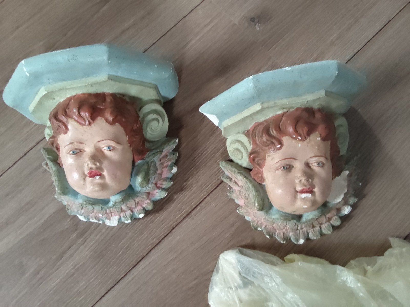 Twee engelen consoles om te restaureren, Rond, Ophalen of Verzenden, Aardewerk, Minder dan 40 cm