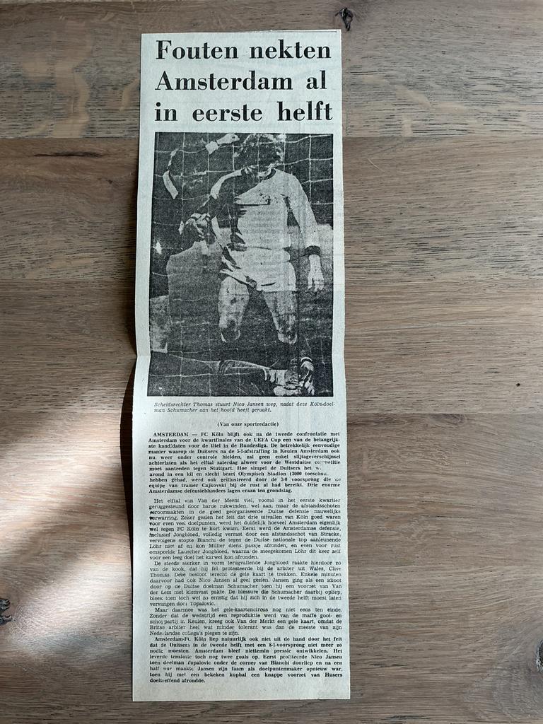 Voetbal krantenartikel FC Amsterdam FC Köln maart 1975, Ophalen of Verzenden, Knipsel(s)