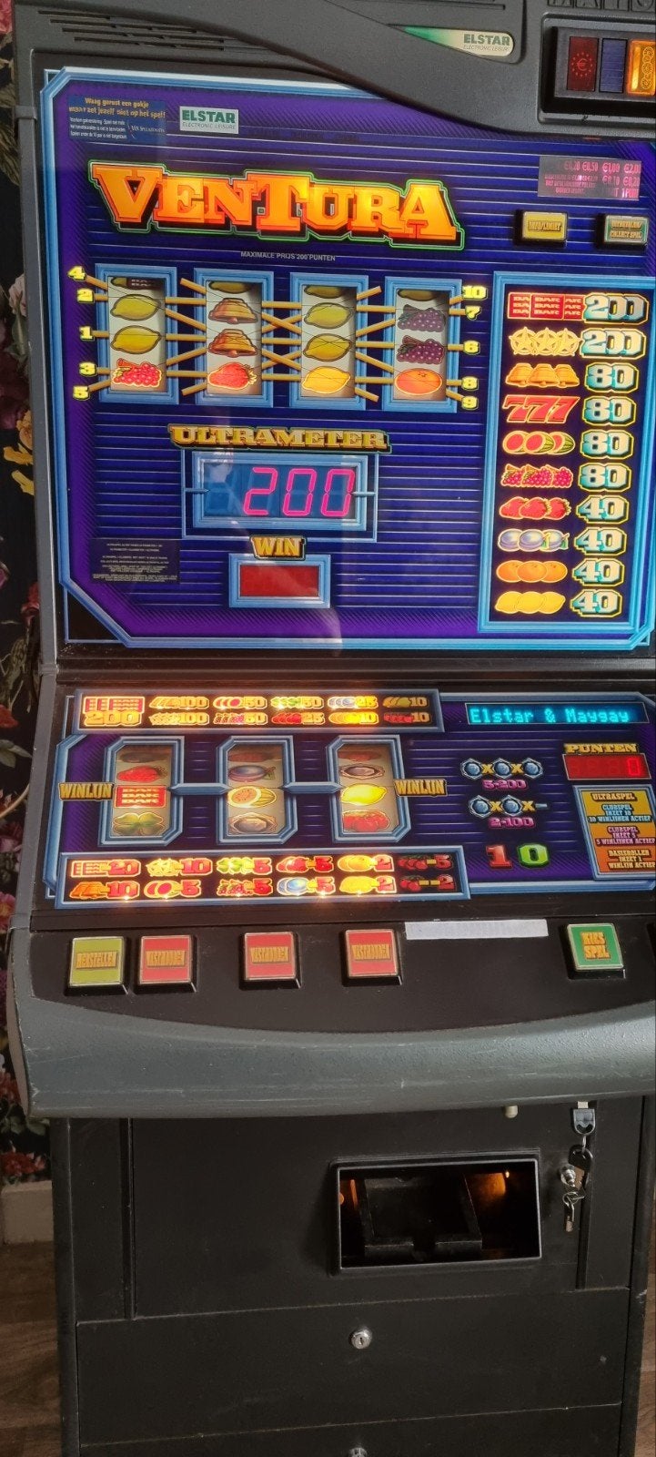 Elstar Ventura fruitautomaat met sleutels, Euro, Ophalen, Zo goed als nieuw, Met sleutels