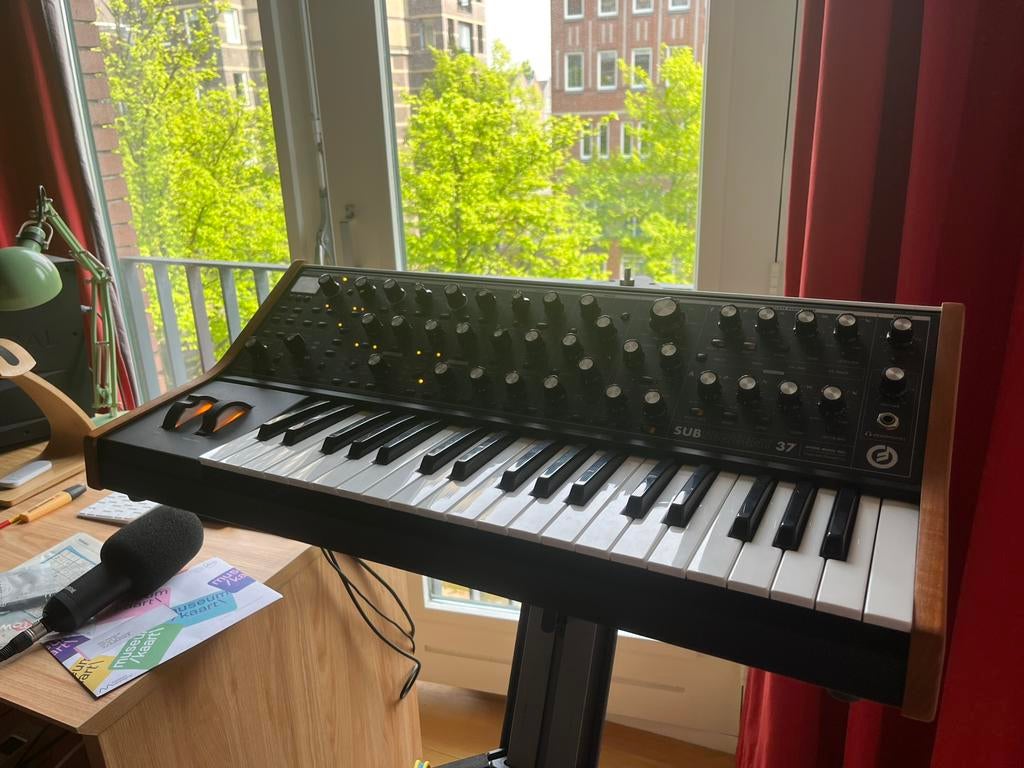 Moog Subsequent 37, Muziek en Instrumenten, Synthesizers, Ophalen, Zo goed als nieuw, Overige aantallen, Overige merken