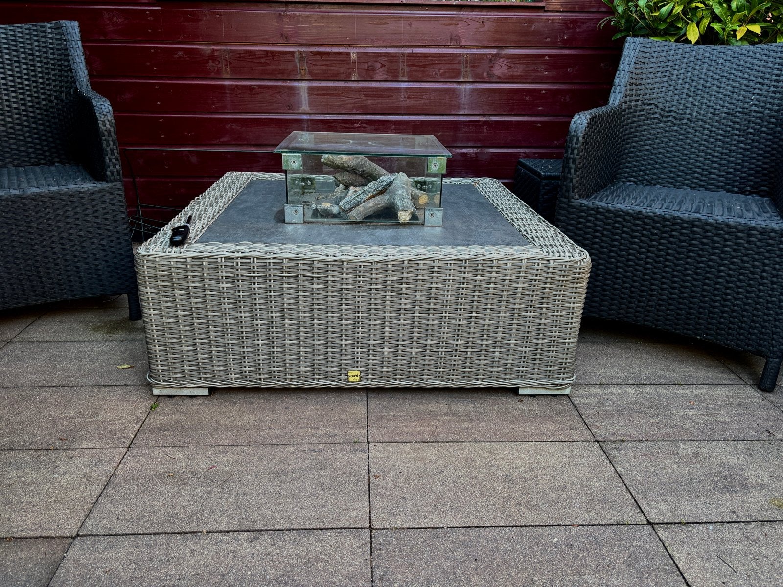 Happy Cocooning Palo Tafel met Gashaard en Afdekglas, Ophalen, Gebruikt