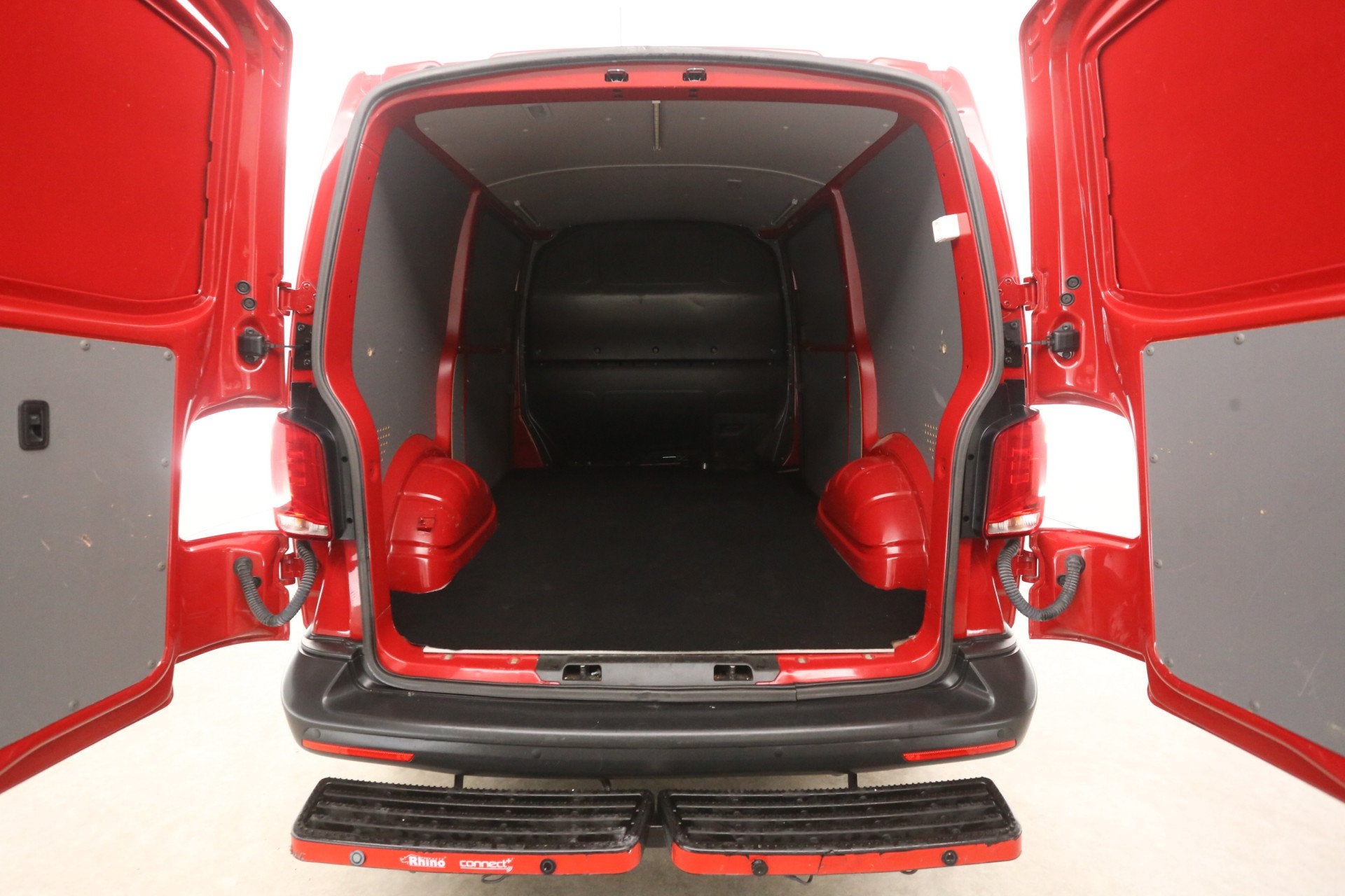 Volkswagen Transporter 2.0 TDI 150PK L1H1 | DSG | Airco | Ca, Stof, Euro 6, 4 cilinders, 150 pk