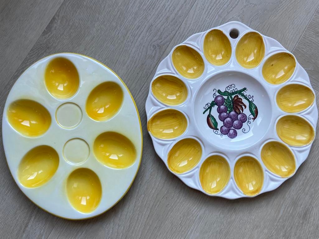 Vintage eierplateau, eierschaal 2 x, Ophalen of Verzenden, Aardewerk, Overige stijlen, Schaal of Schalen