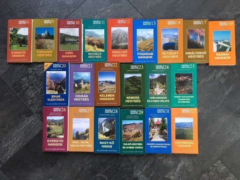 Diverse Hongaarse reisgidsjes, Gelezen, Non-fictie, Verzenden, Hongaars