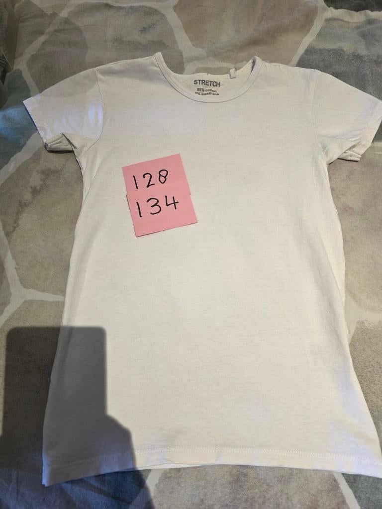 Effen wit T-shirt maat 128-134, Kinderen en Baby's, Kinderkleding | Maat 128, Ophalen, Zo goed als nieuw, Jongen of Meisje, Shirt of Longsleeve
