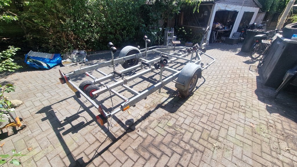 Freewheel kantel boottrailer, Ophalen, Minder dan 1500 kg, Gebruikt, 6 tot 9 meter