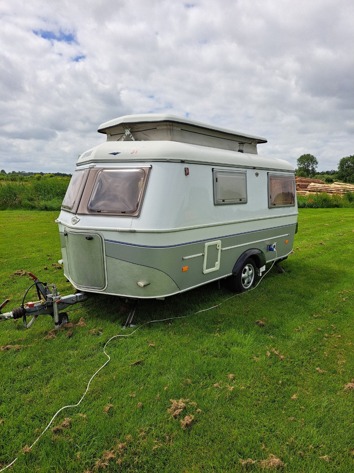 Eriba Triton Touring GT 2002 , met nieuwe Mover(2024), Standaardzit, Tot en met 2, Particulier, 500 - 750 kg