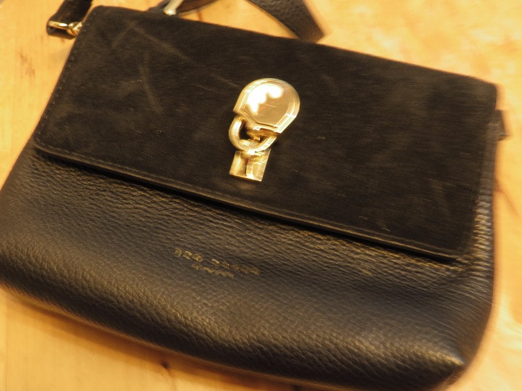 zwarte ted baker leren belt bag clutch suede en schouderriem, Sieraden, Tassen en Uiterlijk, Overige merken, Gebruikt, Zwart, Ophalen of Verzenden