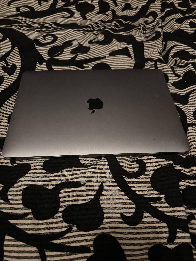 MacBook Pro 13" (2020) – M1 – 8GB RAM – 512GB SSD, Computers en Software, Apple Macbooks, Gebruikt, MacBook Pro, 13 inch, Onbekend