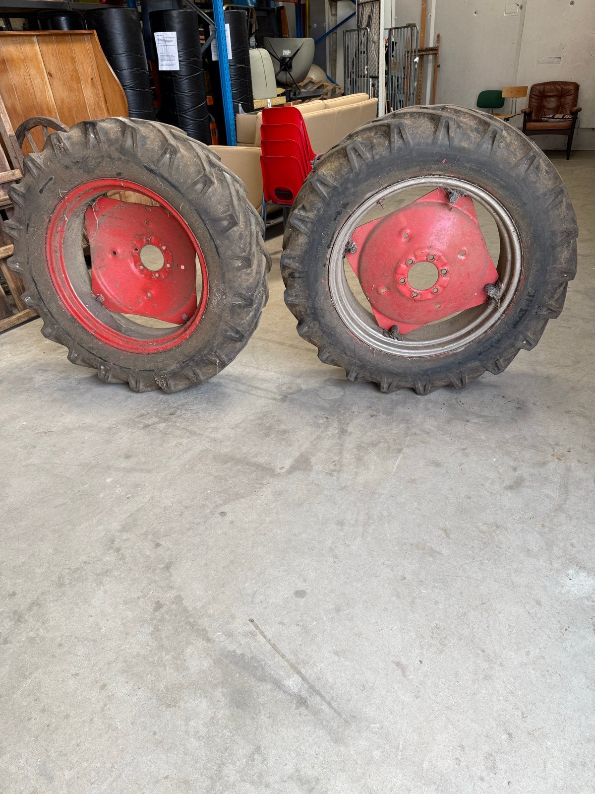 Tractorbanden met velgen 12.4/11-28 AS, Ophalen, ., ., .