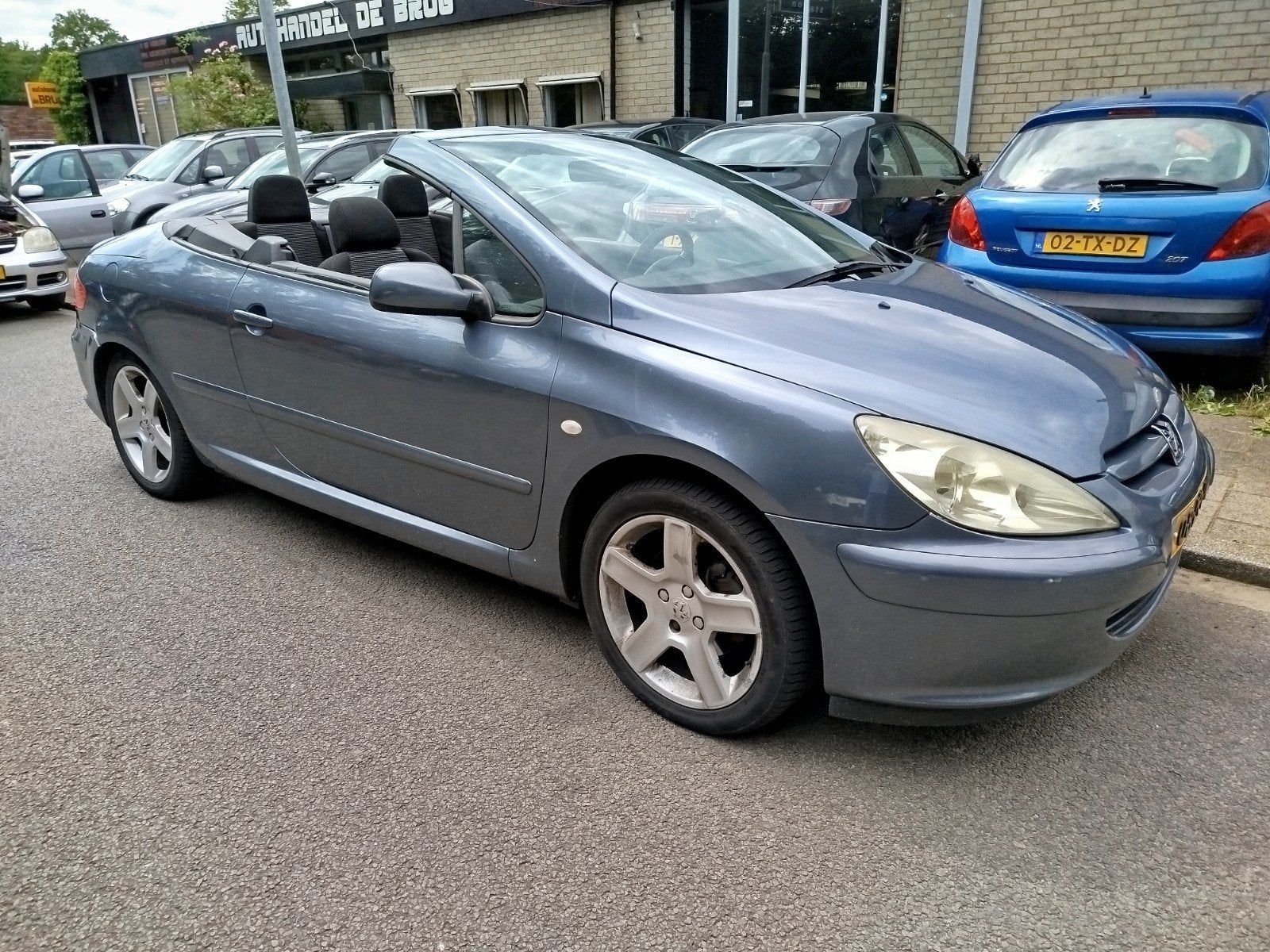 Peugeot 307 2.0 16V CC 2004 Grijs, Auto's, Voorwielaandrijving, 4 cilinders, Cabriolet, 4 stoelen