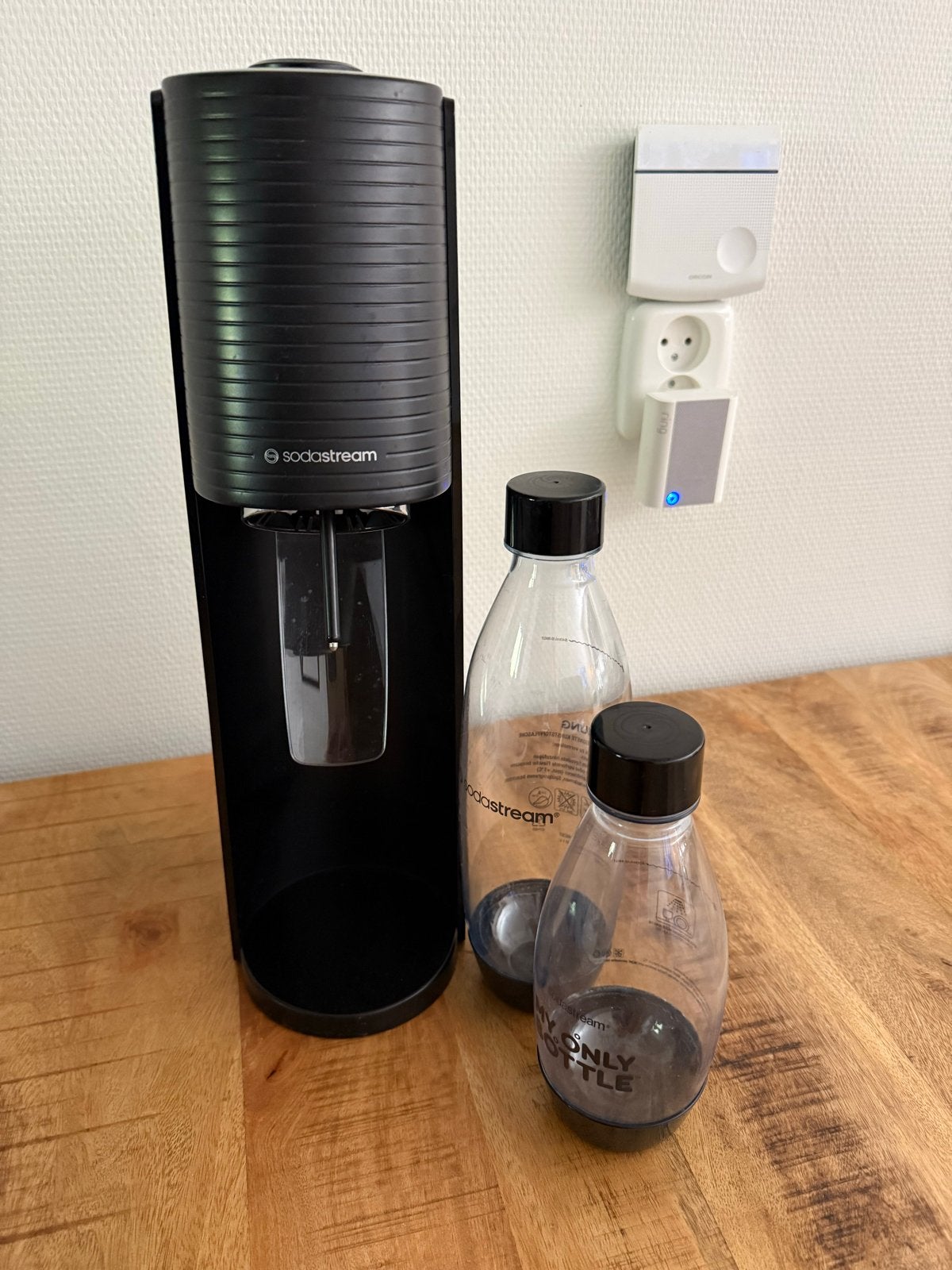 Sodastream met 2 flessen, Witgoed en Apparatuur, Ophalen, Gebruikt