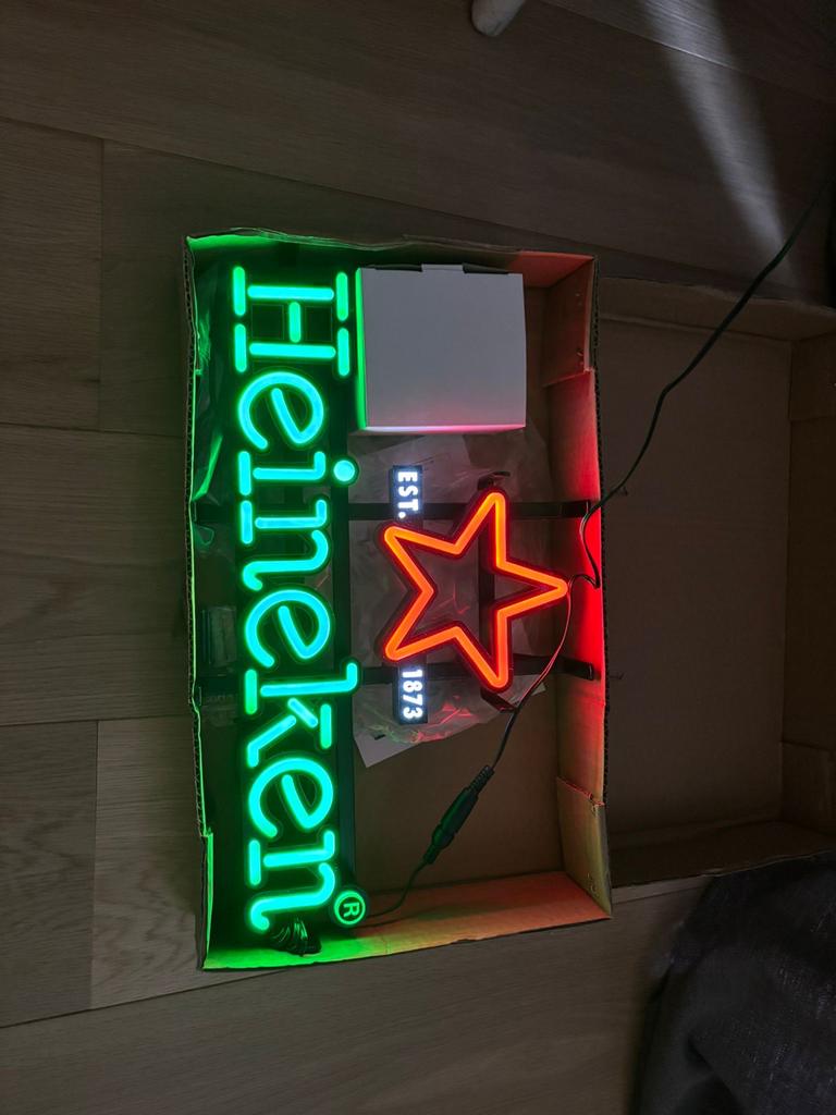 Heineken Neon LED Reclamebord - Nieuw in Doos, Ophalen, Nieuw, Lichtbak of (neon) lamp