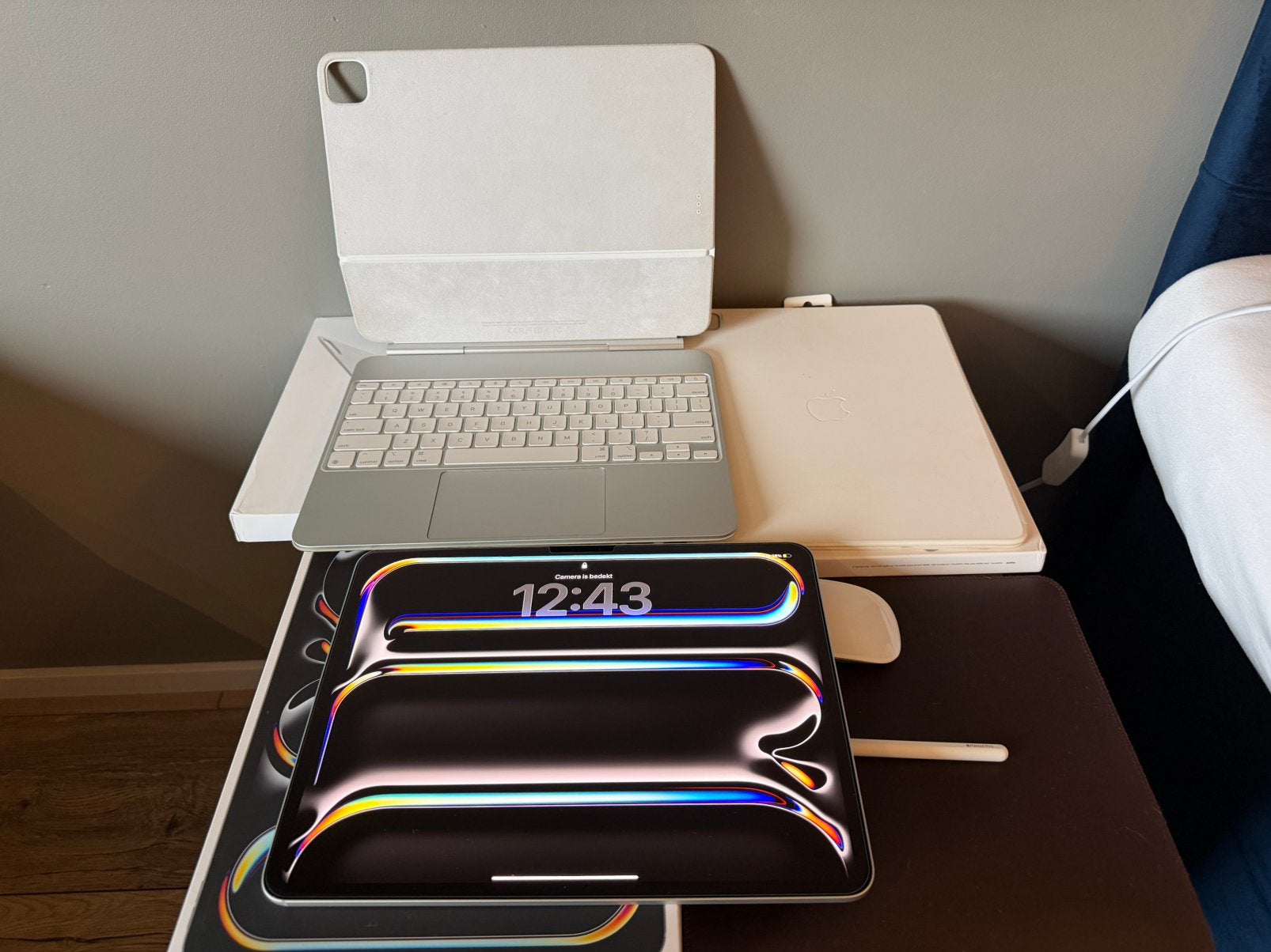 Ipad Pro 13 inch M4 2024 512GB silver met alle toebehoren, 13 inch of meer, Apple iPad, Ophalen of Verzenden, Zo goed als nieuw