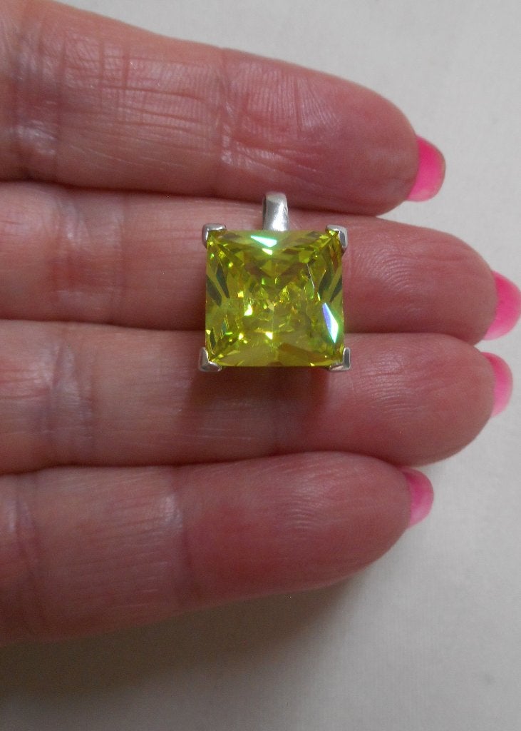 Zilveren Zinzi hanger met licht groene steen nr.1086, Verzenden, Zo goed als nieuw, Zilver, Zilver