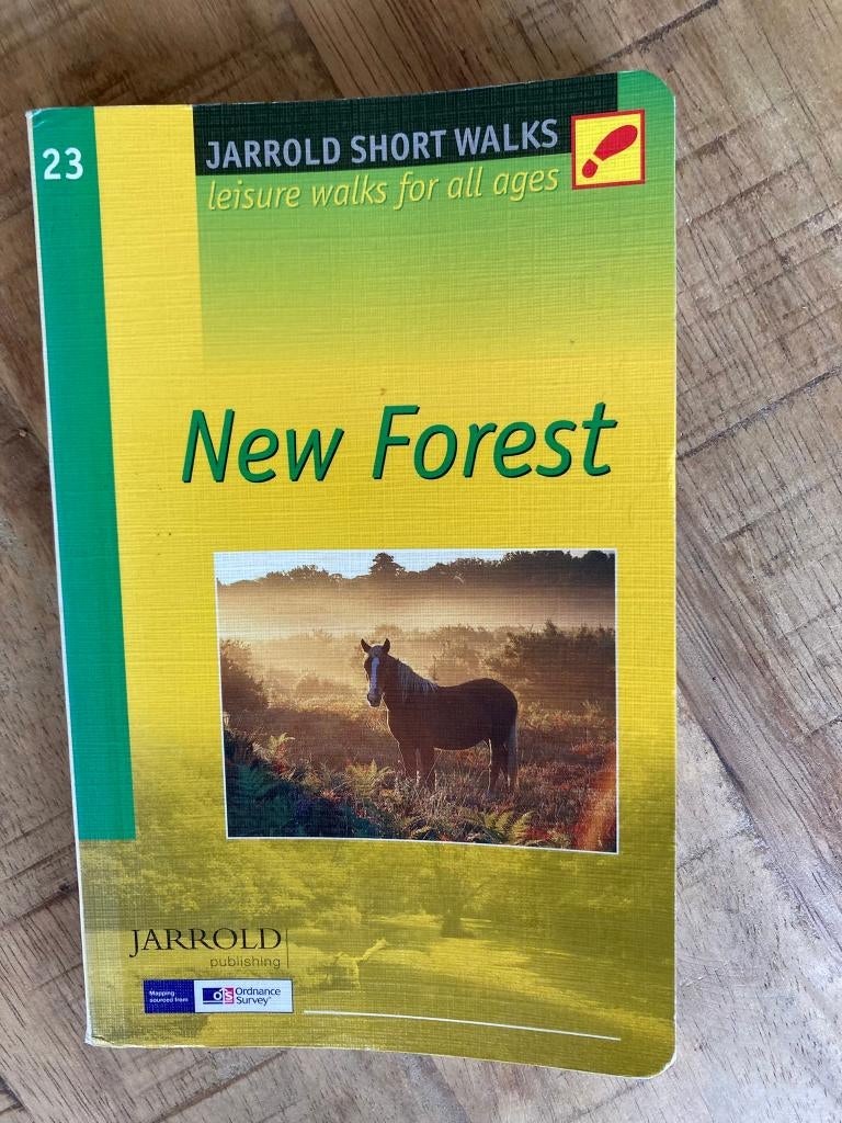 Wandelboekje / reisgids New Forest Engeland, Europa, Ophalen of Verzenden, Reisgids of -boek, Gelezen