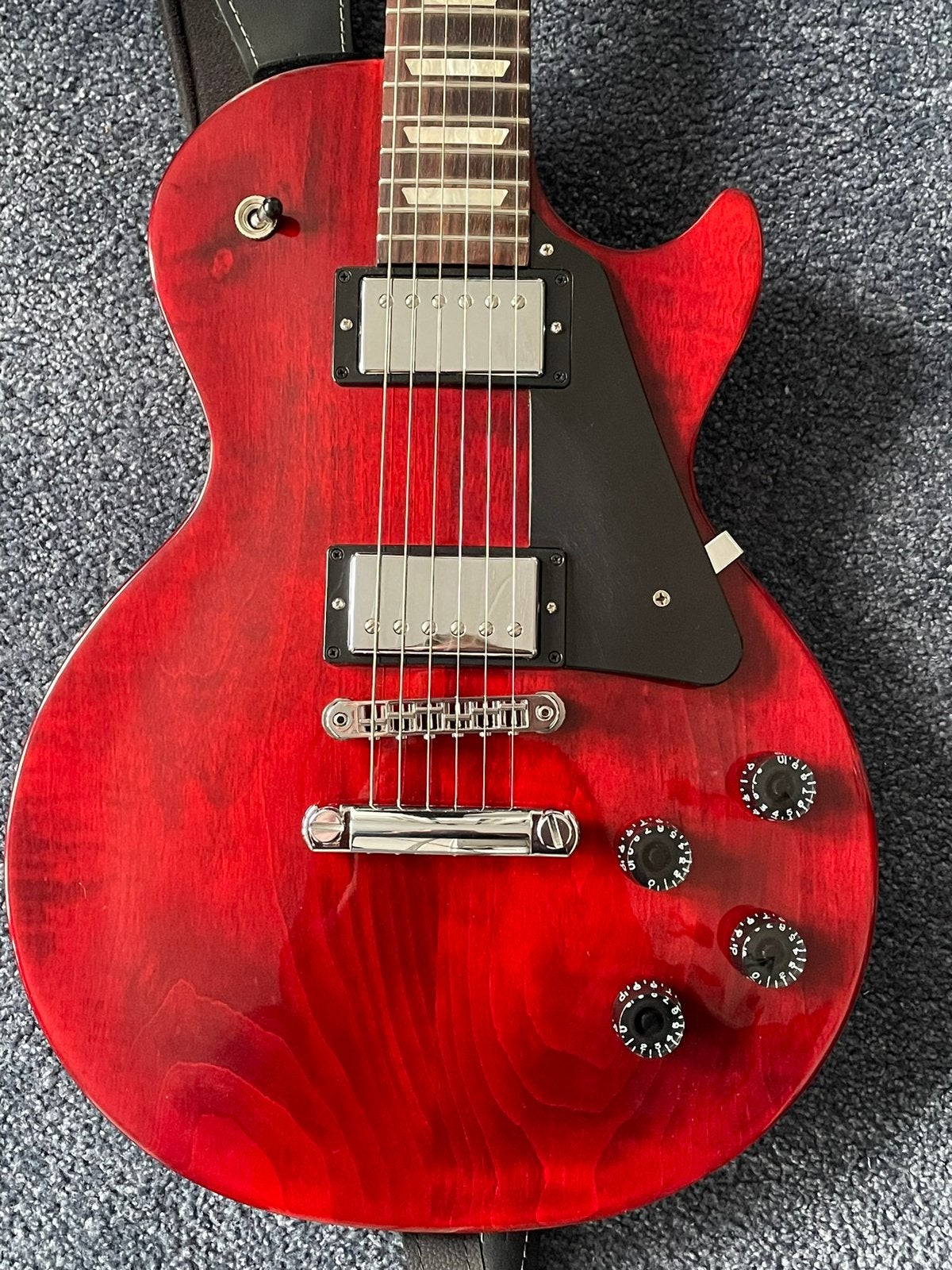 Gibson Les Paul Studio wine Red nieuwstaat, Muziek en Instrumenten, Ophalen, Zo goed als nieuw, Solid body, Gibson