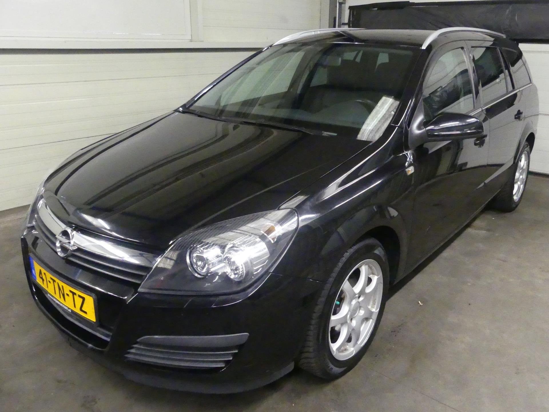 Opel Astra Wagon 1.6 Edition - Trekhaak - Mooie Auto!, Voorwielaandrijving, Lederen bekleding, 15 km/l, Gebruikt