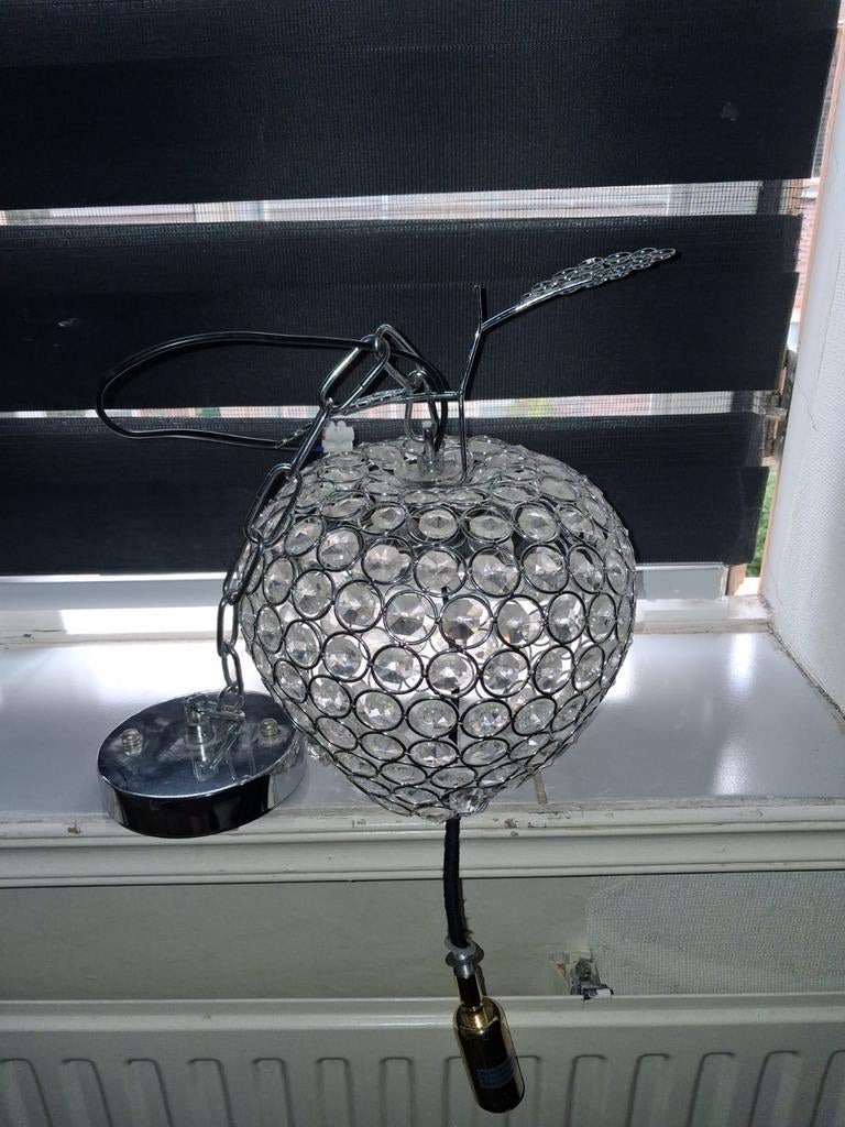 Unieke Kralen Lamp in Appel Vorm - Glanzend Design, Huis en Inrichting, Lampen | Hanglampen, Modern, Glamour, Speels, Ophalen of Verzenden