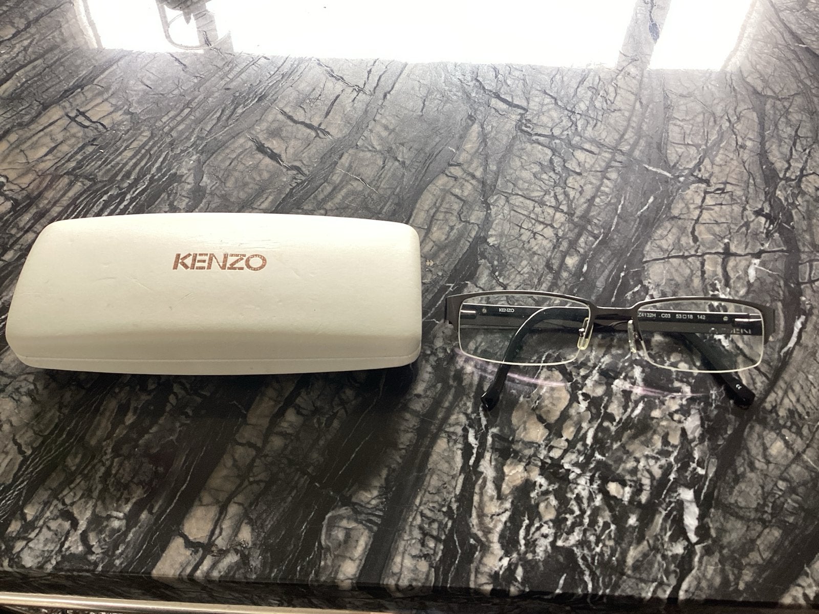 Origineel Kenzo brillenmontuur (Model: KZ41332H) incl. koker, Overige merken, Zwart, Ophalen of Verzenden, Zo goed als nieuw