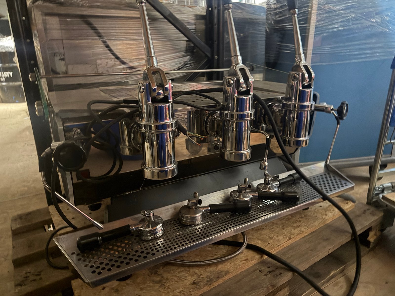 Kees van der Westen Mirage 3-groeps espressomachine, Witgoed en Apparatuur, Gebruikt, Espresso apparaat, 10 kopjes of meer, Koffiebonen