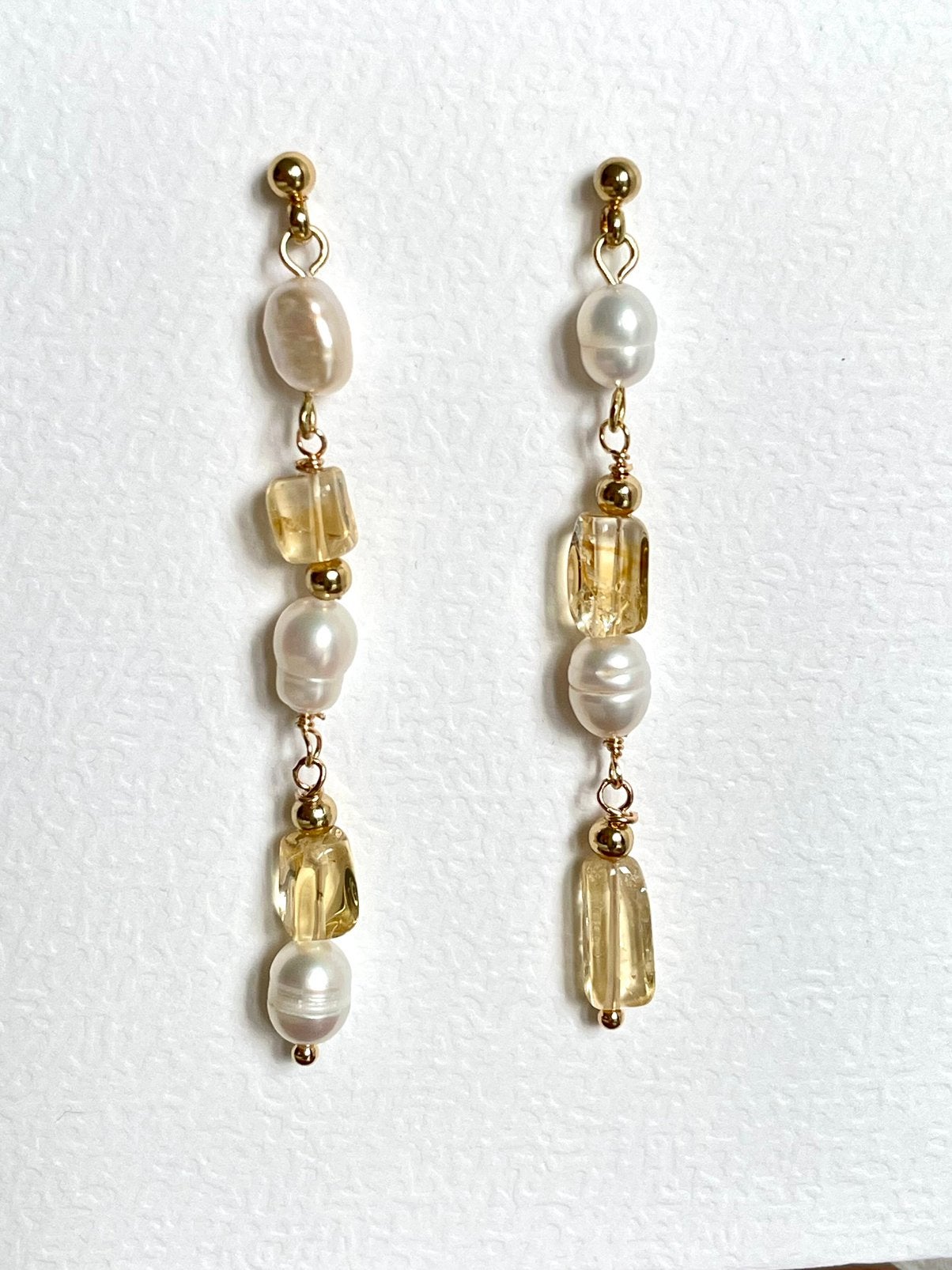 Citrine met parel oorbellen/ stekers, Hangers, Geel, Nieuw, Ophalen of Verzenden