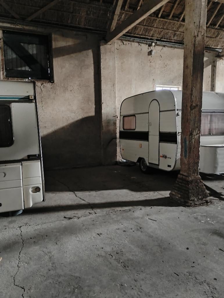 Caravanstalling, Caravans en Kamperen, Caravanstallingen