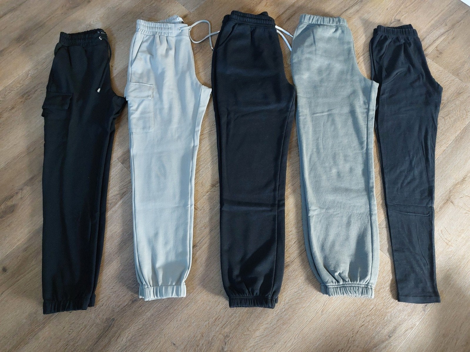 Set van 4 broeken en 1 legging maat 164, zeer goed/nieuw, Broek, Meisje, Zo goed als nieuw, Diverse merken
