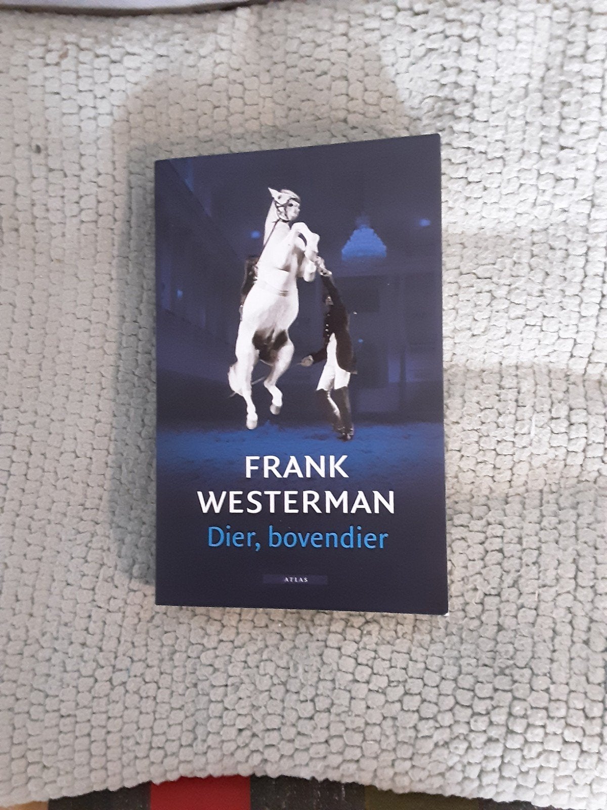 Frank Westerman----Dier, bovendier, Ophalen of Verzenden, Zo goed als nieuw, Frank Westerman, Nederland