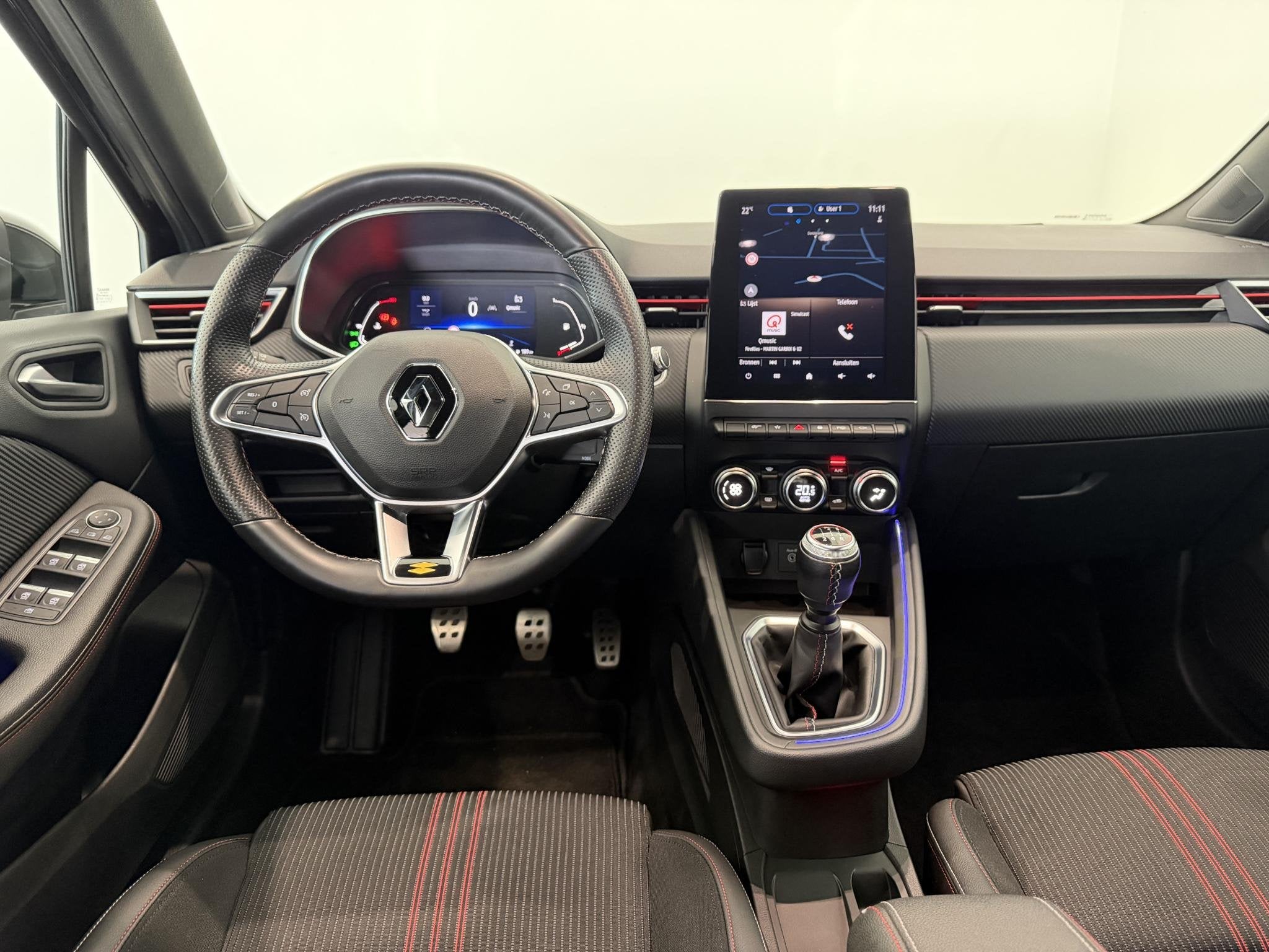 Renault Clio 1.0 TCe 100 R.S. Line | 360° camera | Dodehoek, 101 pk, Gebruikt, 580 kg, Met garantie (alle)