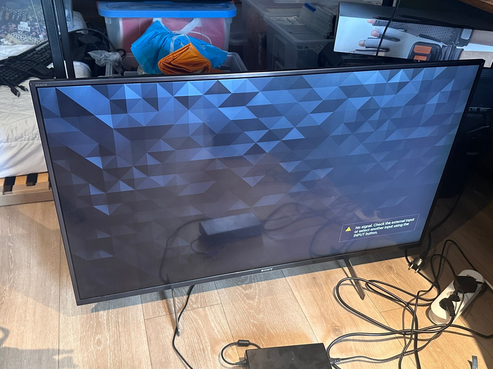 Sony Bravia TV met afstandsbediening en adapter, Audio, Tv en Foto, Ophalen, 50 Hz, 80 tot 100 cm, Sony